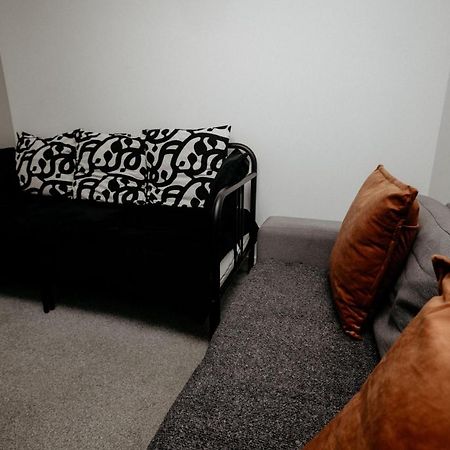 Elthorne Luxury Apartments - アクスブリッジ エクステリア 写真