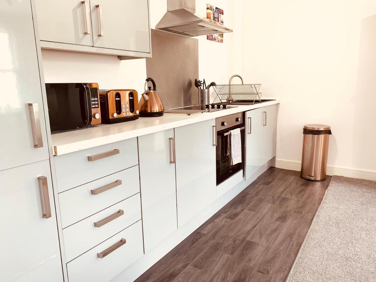 Elthorne Luxury Apartments - アクスブリッジ エクステリア 写真