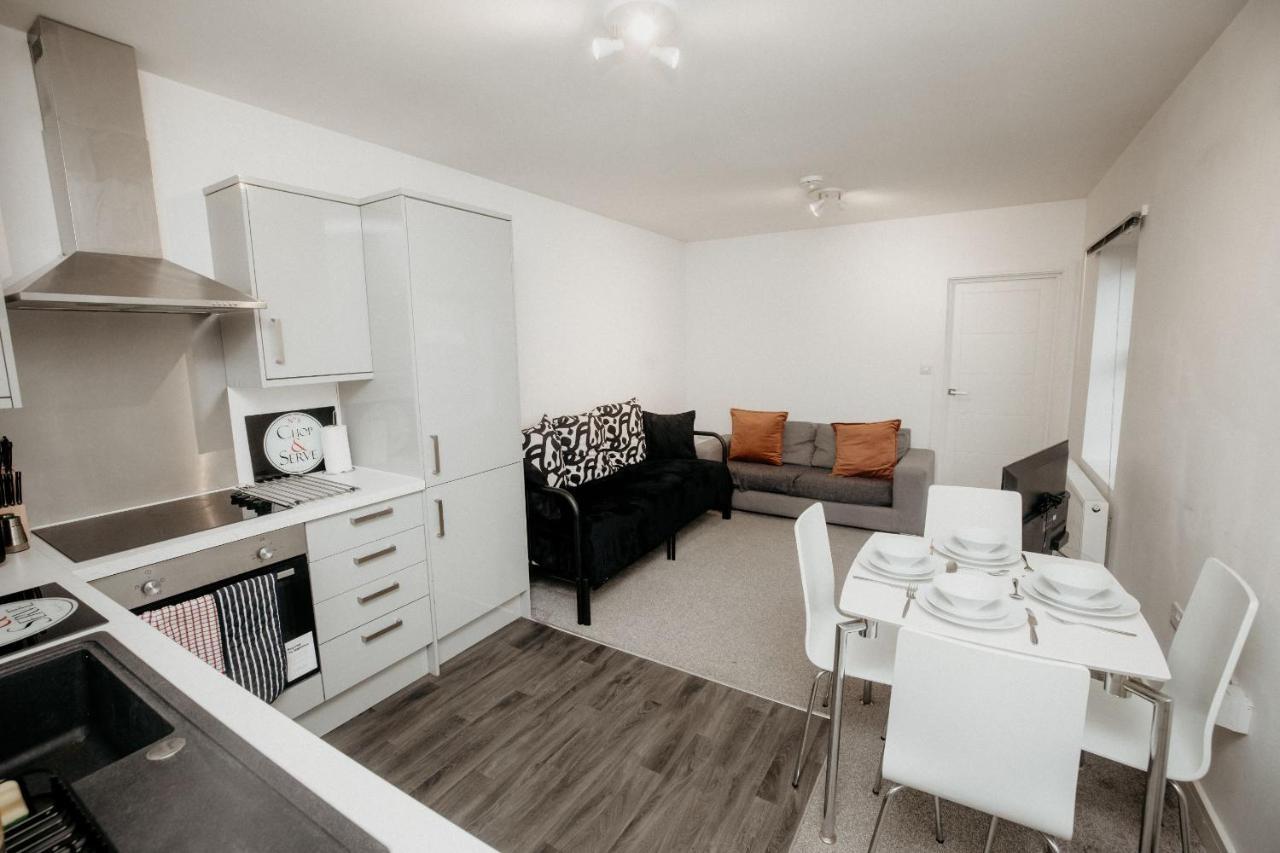 Elthorne Luxury Apartments - アクスブリッジ エクステリア 写真