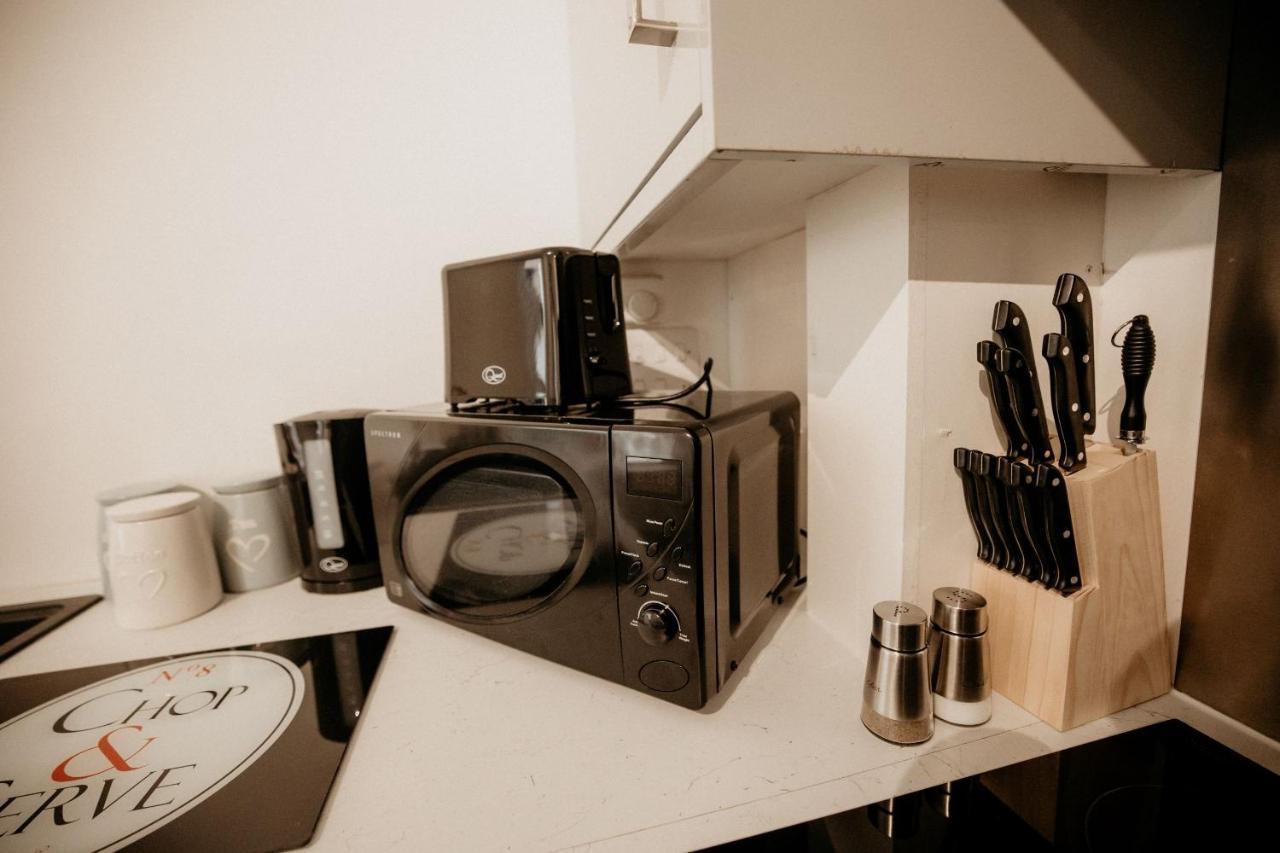 Elthorne Luxury Apartments - アクスブリッジ エクステリア 写真