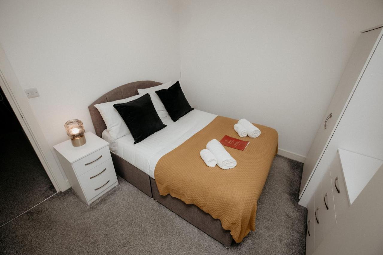 Elthorne Luxury Apartments - アクスブリッジ エクステリア 写真