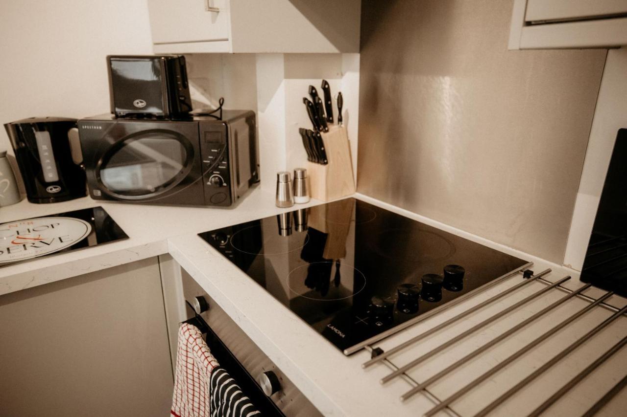 Elthorne Luxury Apartments - アクスブリッジ エクステリア 写真