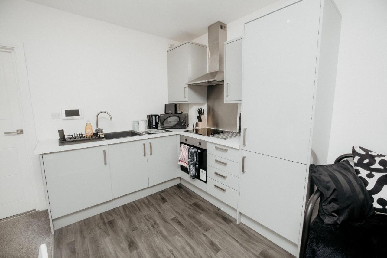 Elthorne Luxury Apartments - アクスブリッジ エクステリア 写真