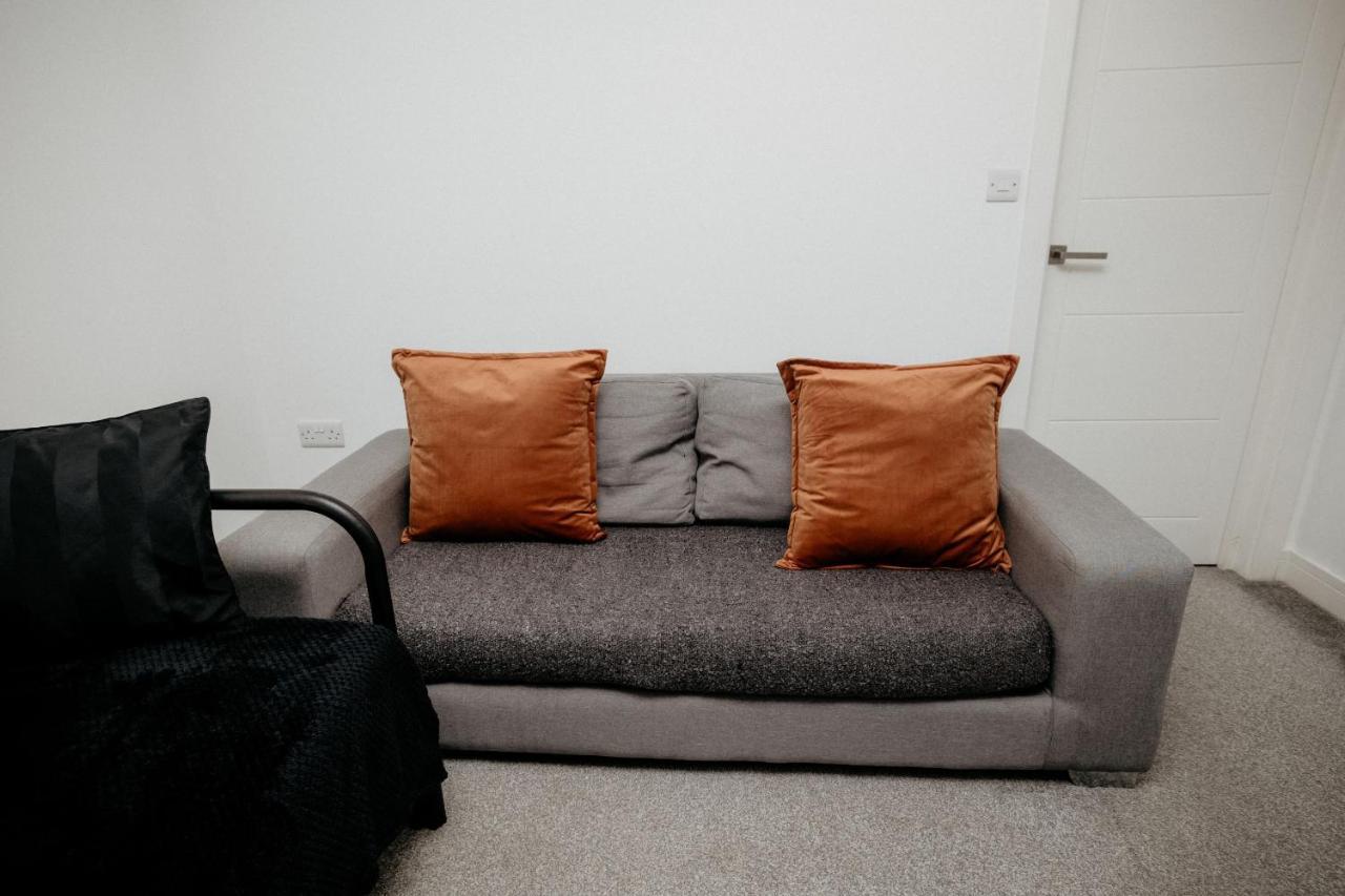 Elthorne Luxury Apartments - アクスブリッジ エクステリア 写真