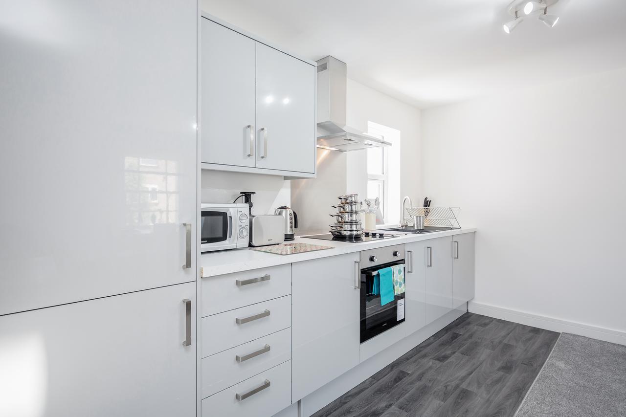 Elthorne Luxury Apartments - アクスブリッジ エクステリア 写真