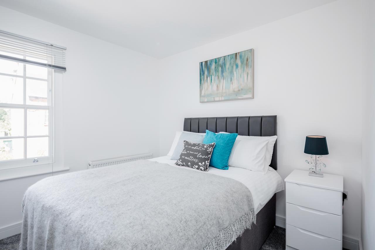 Elthorne Luxury Apartments - アクスブリッジ エクステリア 写真