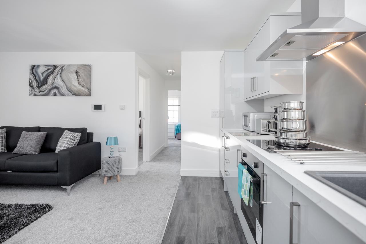 Elthorne Luxury Apartments - アクスブリッジ エクステリア 写真